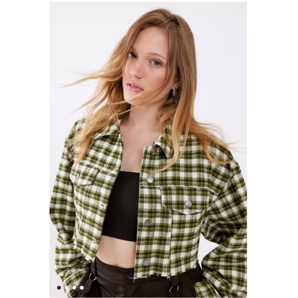 NWT URBAN OUTFITTERS BDG Carissa Flannel Cropped Shirt Jacket Size M